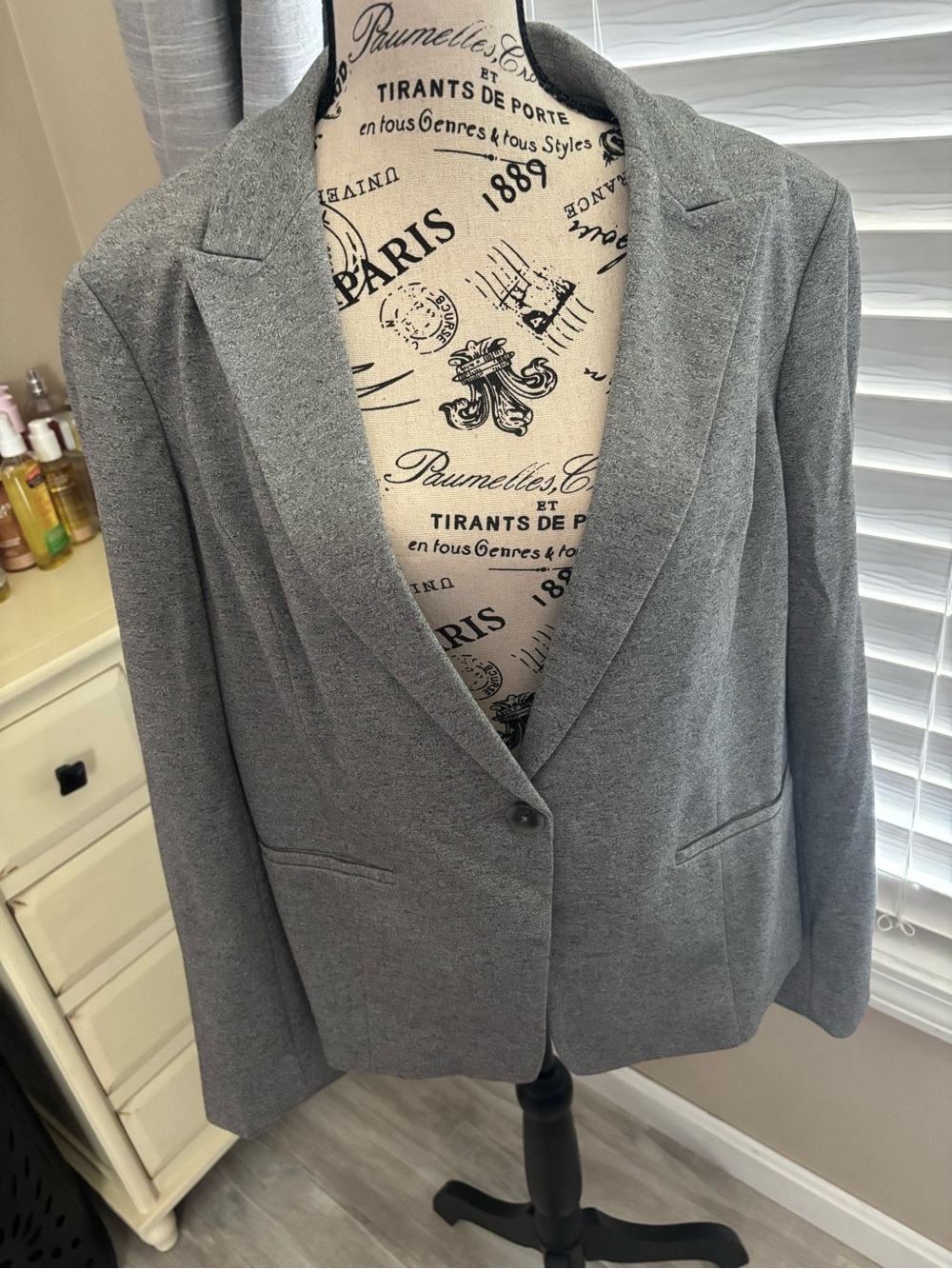 Express Women's Gray Tailored Single-Button Blazer